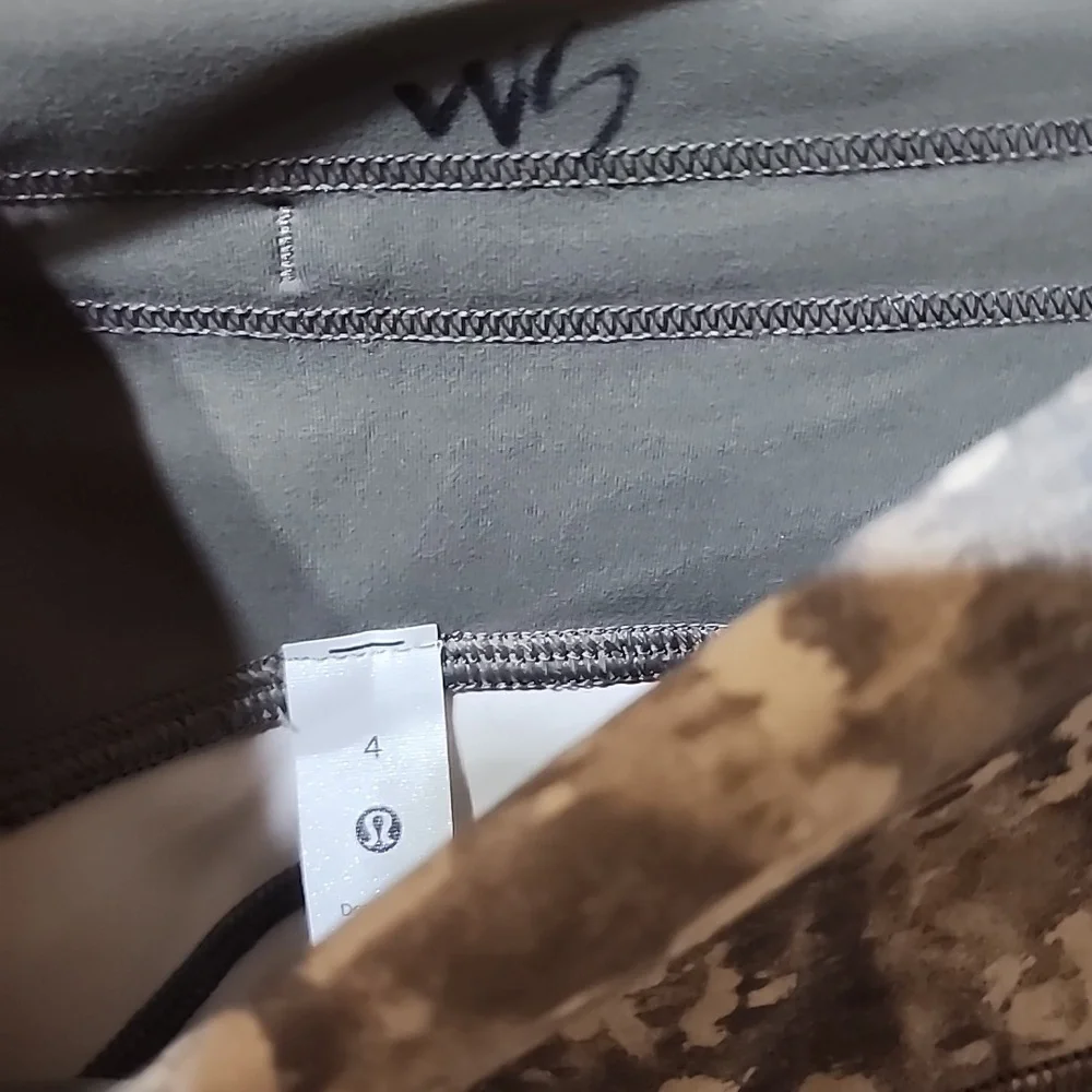 Lululemon High Rise Invigorate  NWT  Tights Leggings Size 4 - Picture 5 of 7